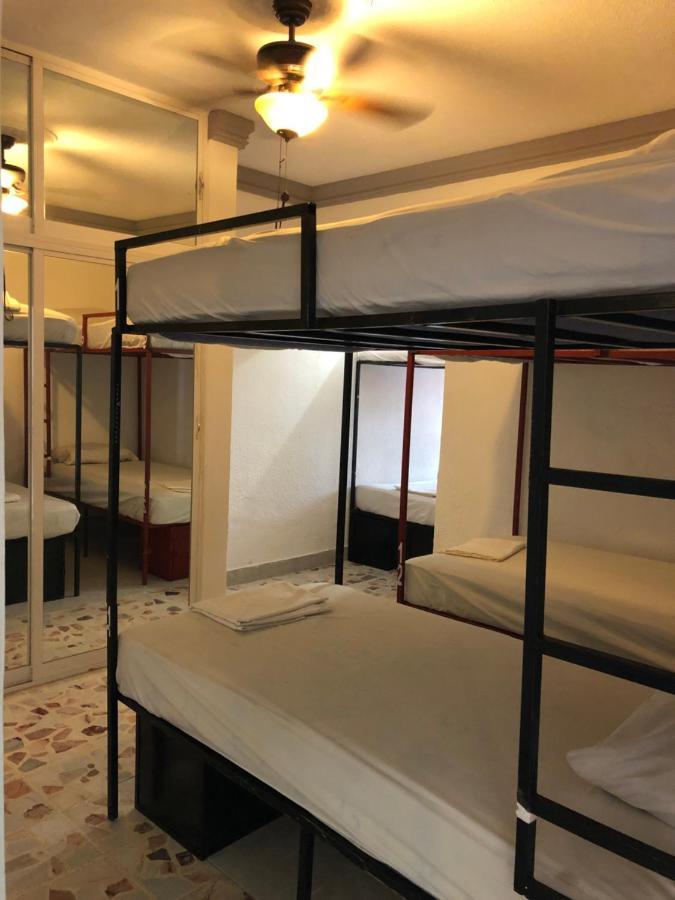 Mini Hostal Cultural De Мазатлан Екстер'єр фото